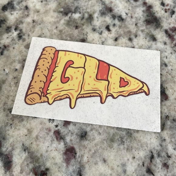 Exclusive - Like New - GLD 20” Silver 4mm Rope Chain w/ Praying Hands Pendant - Picture 2 of 8